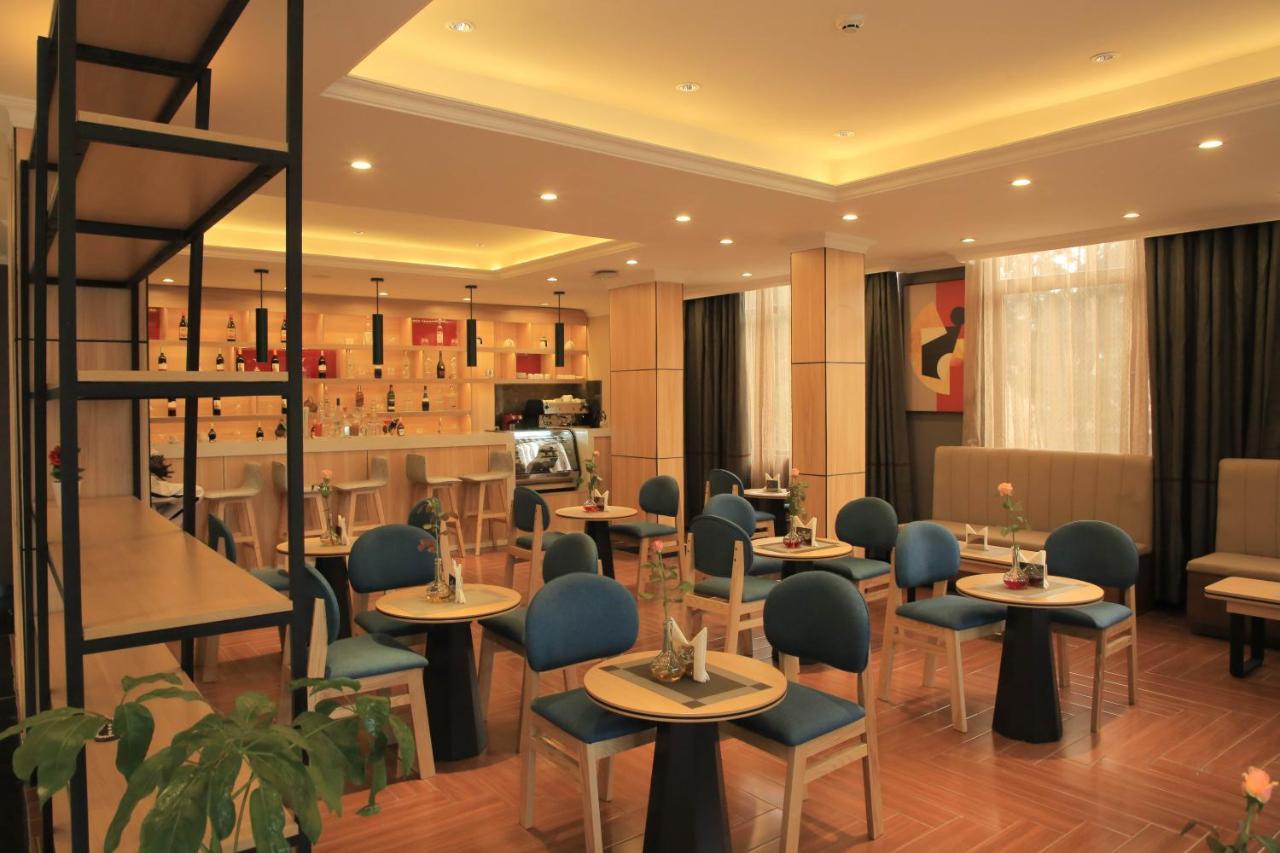 Ivy Hotel, Bishoftu Kültér fotó